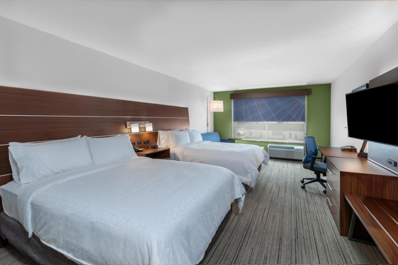 Holiday Inn Express & Suites - Parsons By Ihg Exterior photo