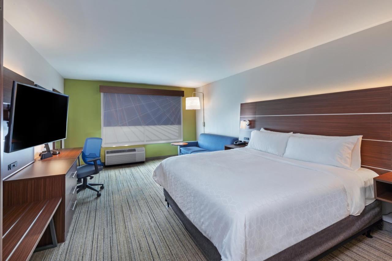 Holiday Inn Express & Suites - Parsons By Ihg Exterior photo